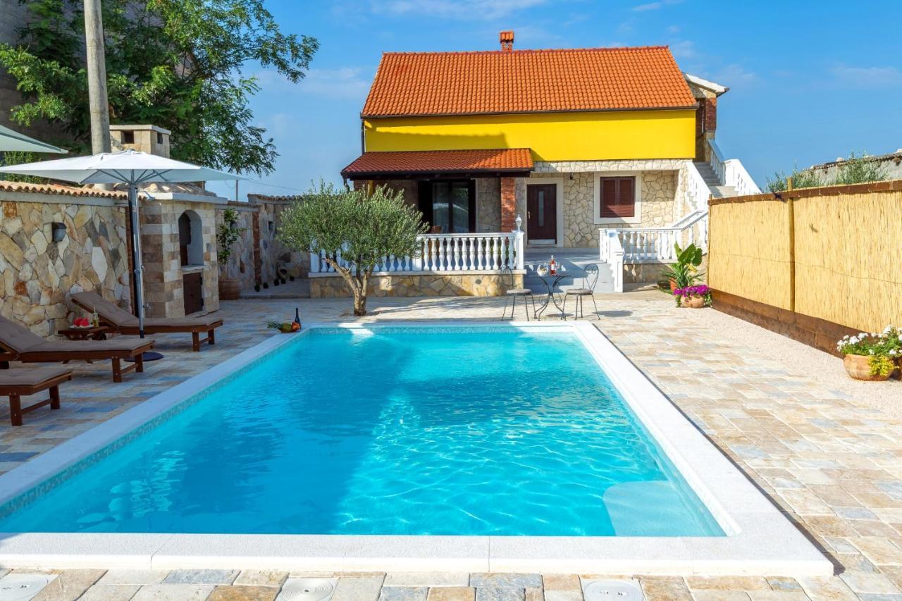 Holiday Home Iva With Pool Sukošan Eksteriør bilde